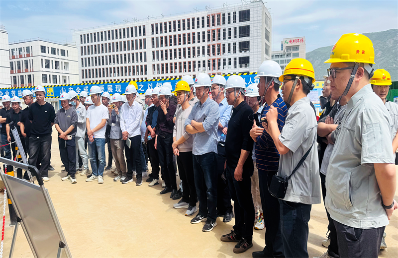 2025年4月17日，由莆田市涵江区住房和城乡建设局主办、云鼎国际4118三建承办的钢筋安装工程质量防控现场交流会在联东U谷·涵江海峡智造产业谷一期成功召开。